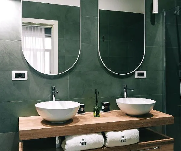 Four Bed & Breakfast