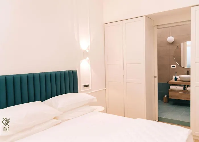 Four Bed & Breakfast 4*